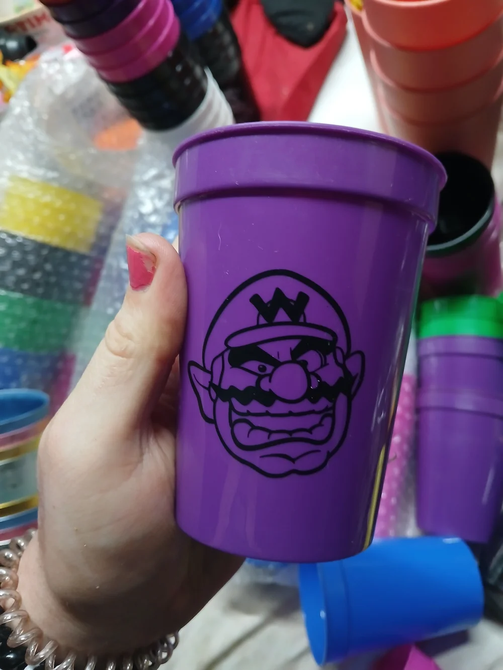 Super Mario Brothers Party Cups X24 Pack 8 Different Design's/colors